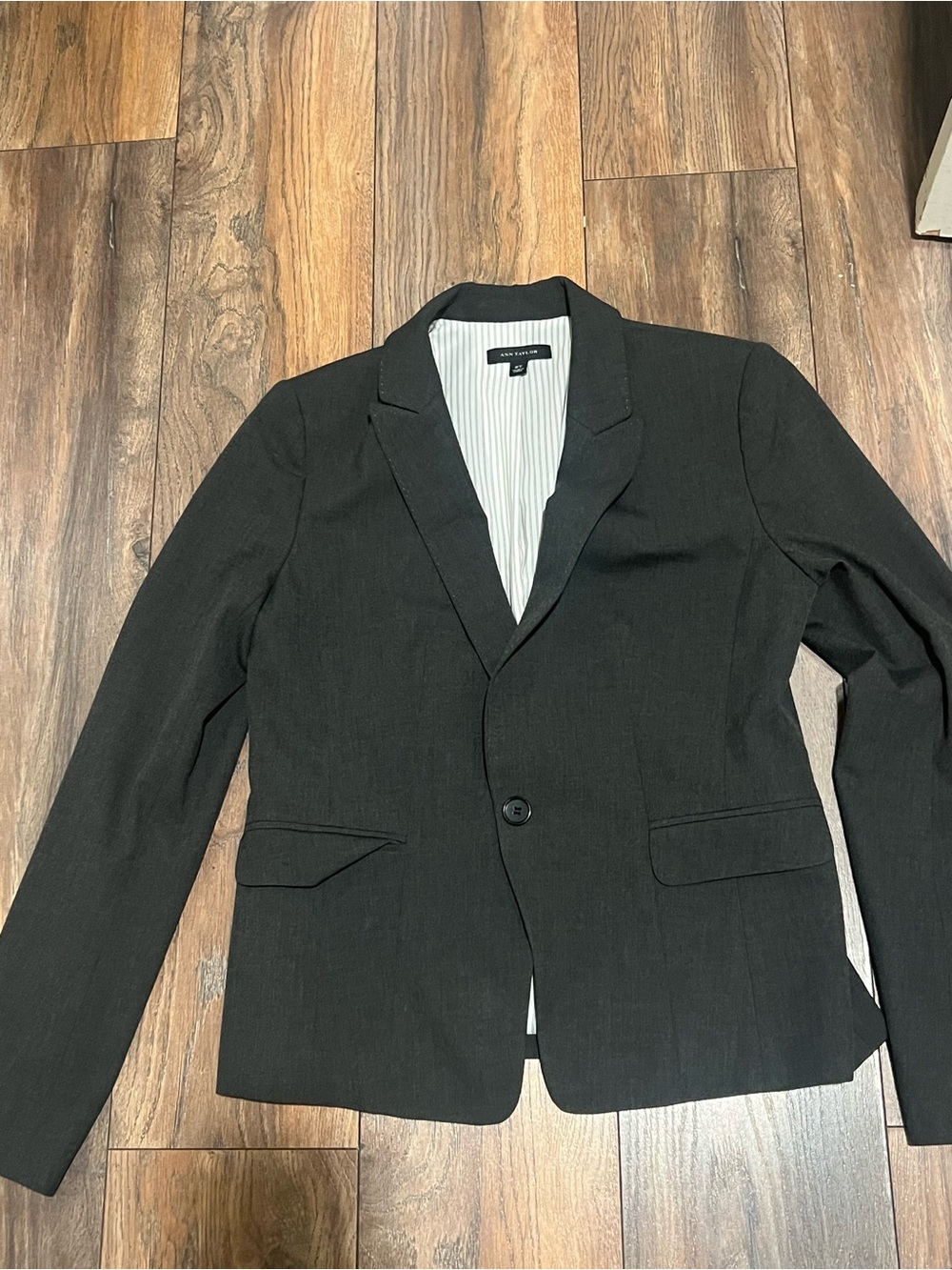 Gray Women's Tailored Blazer - Ann Taylor 8T